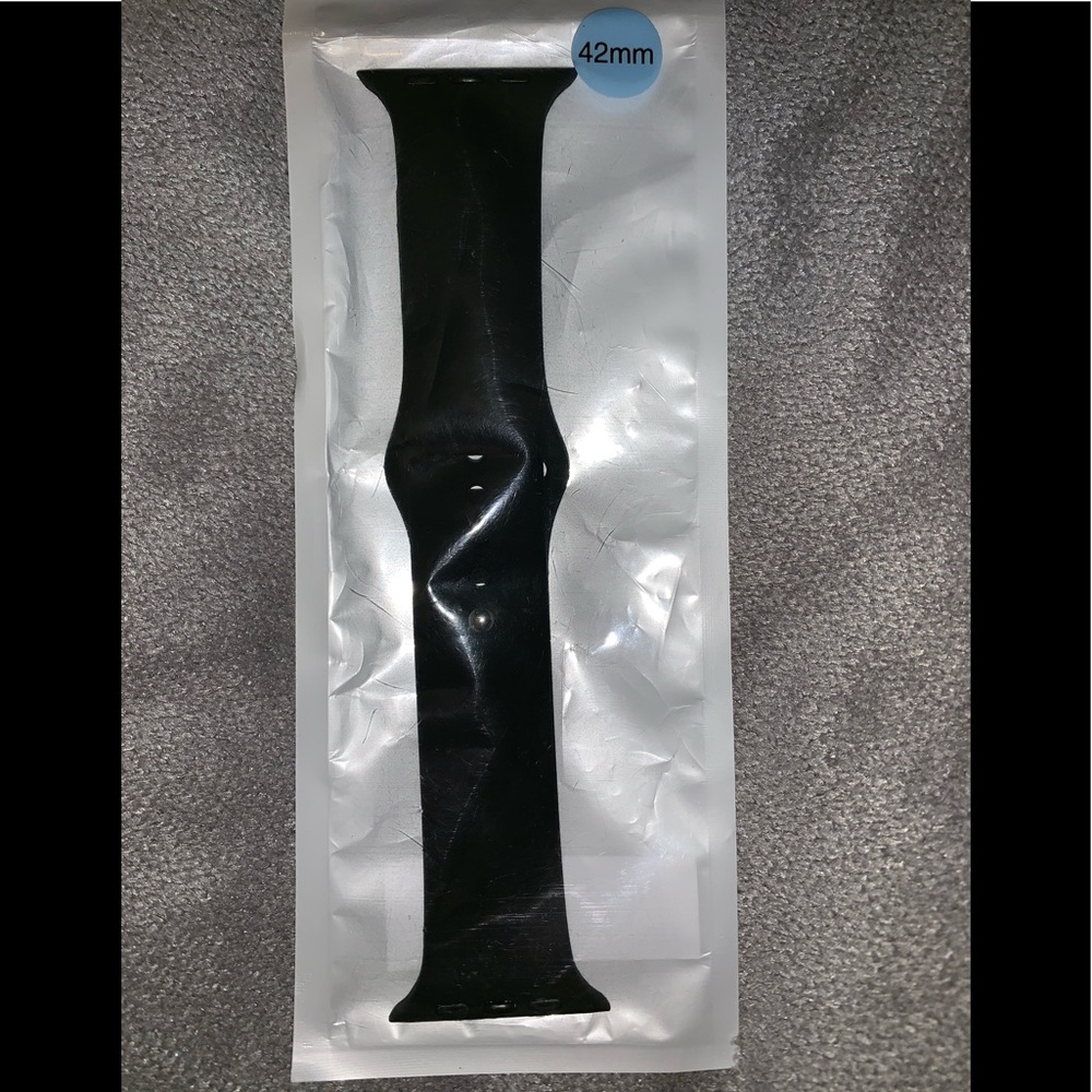 Black watch band fits 42mm Apple Watch.